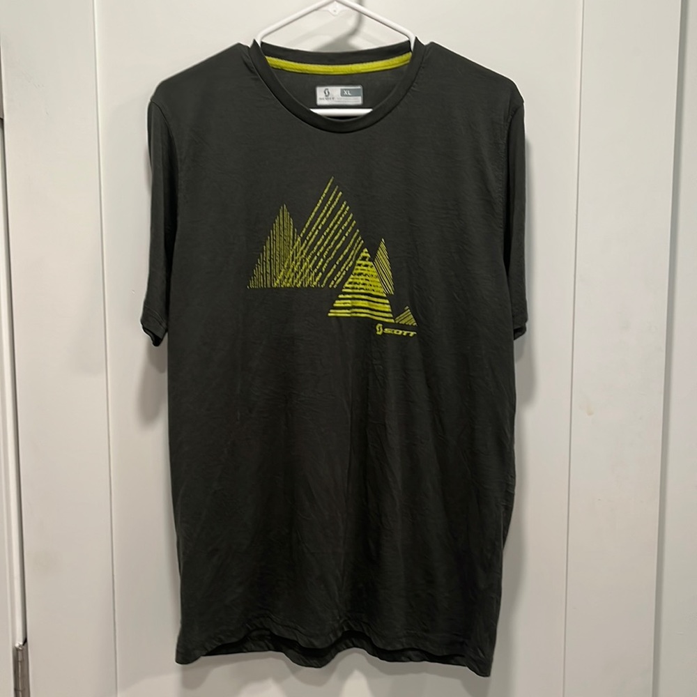 Men’s XL Scott Shirt